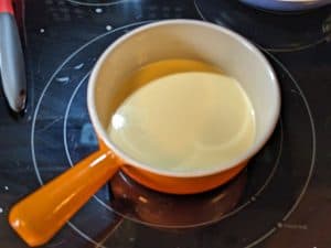 Cooking the keto vanilla pudding