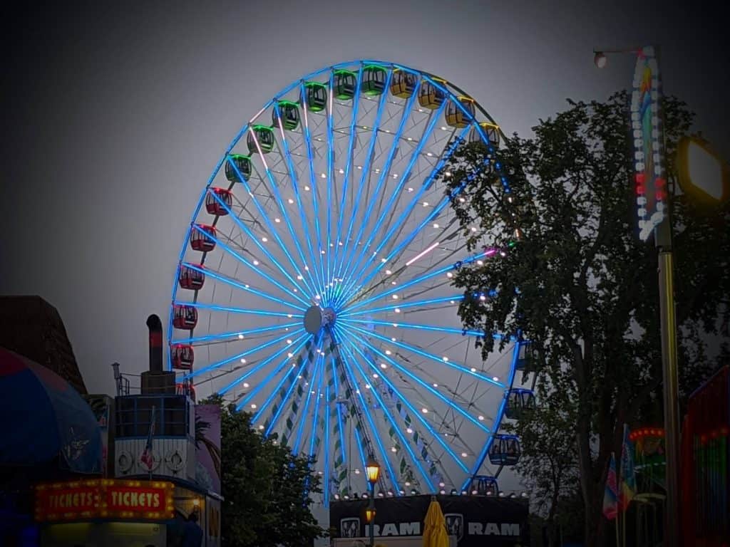 Ferris wheel at the Minnesota State Fair lit up at night